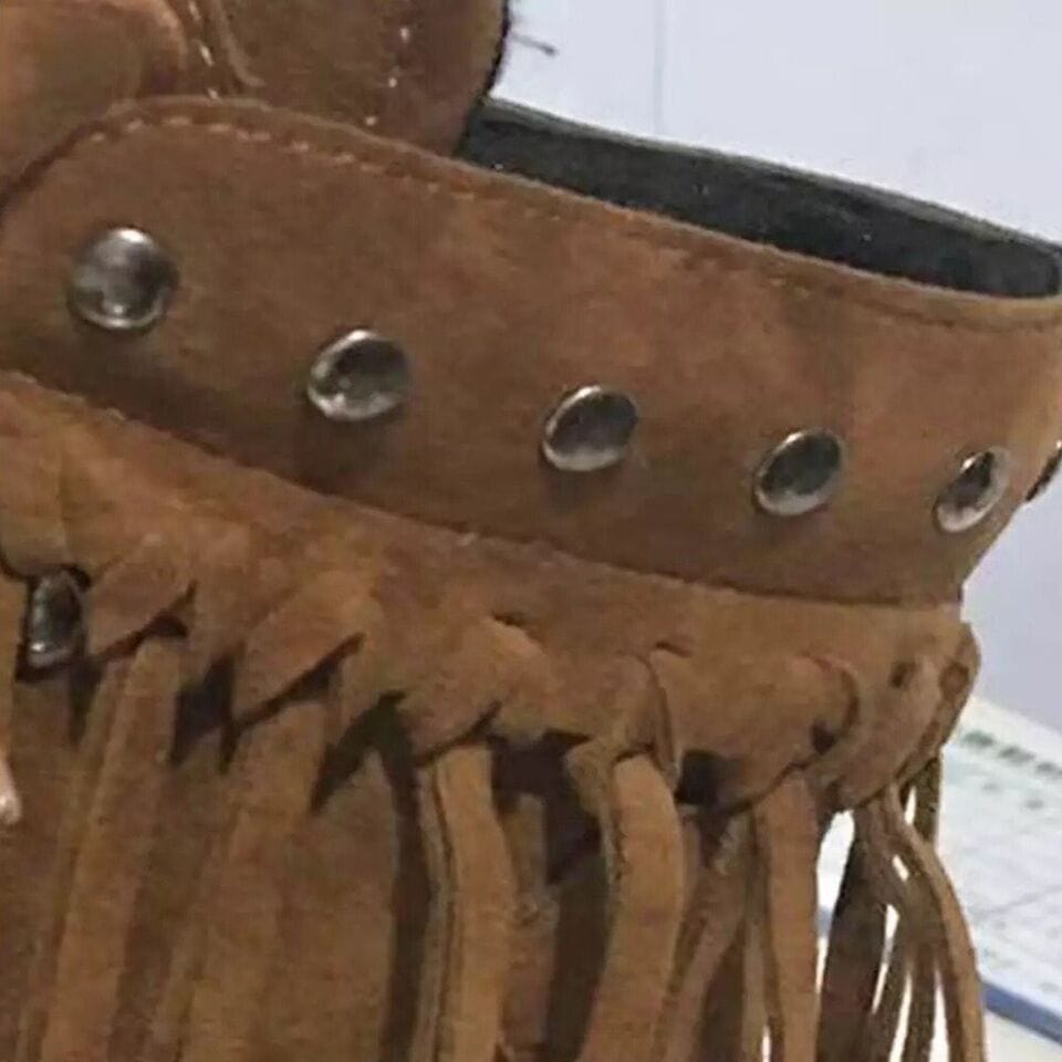 Elegantní a detailní podpůrné boty