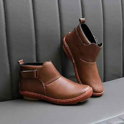 Elegantní a detailní podpůrné letní boty