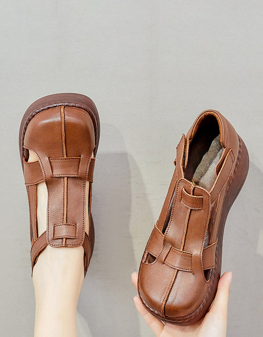 Elegantní a detailní podpůrné letní sandály