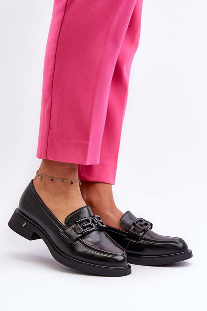 Elegantní a detailní podpůrné letní boty