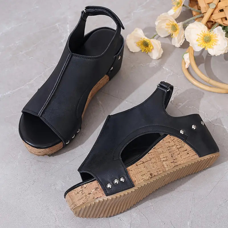 Elegantní a detailní podpůrné letní sandály