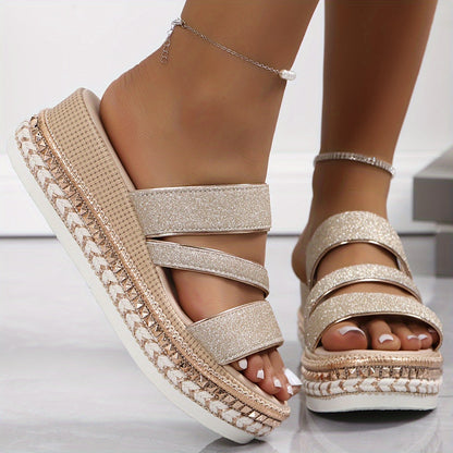 Elegantní a detailní podpůrné letní sandály
