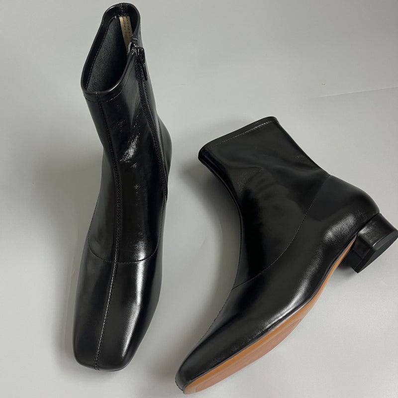 Elegantní a detailní podpůrné letní boty