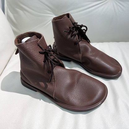 Elegantní a detailní podpůrné letní boty