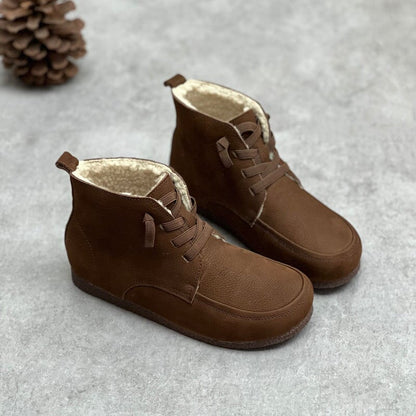 Elegantní a detailní podpůrné letní boty