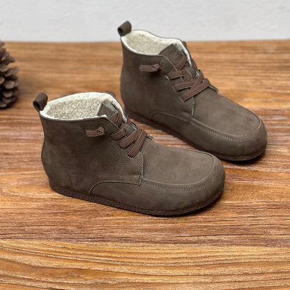 Elegantní a detailní podpůrné letní boty