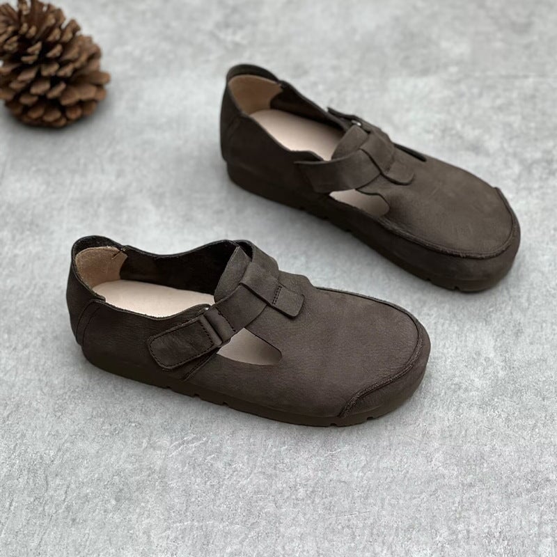 Elegantní a detailní podpůrné letní boty