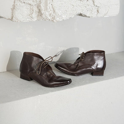 Elegantní a detailní podpůrné letní boty
