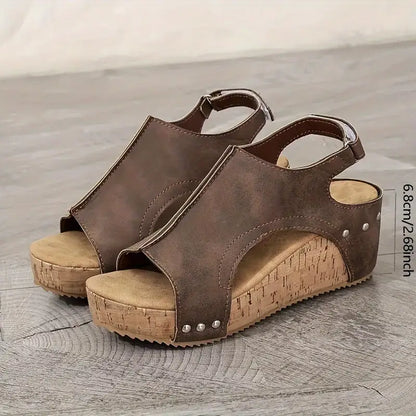 Elegantní a detailní podpůrné letní sandály