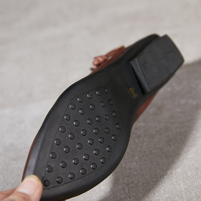 Elegantní a detailní podpůrné letní boty
