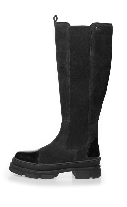Elegantní a detailní podpůrné letní boty