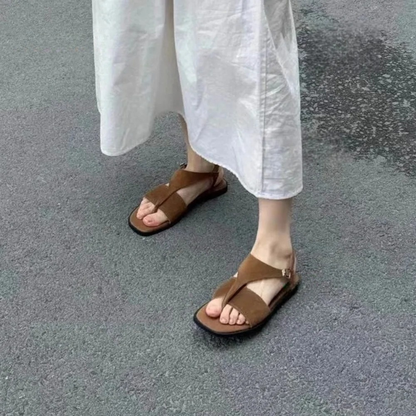 Podpůrné a módní ortopedické letní sandály