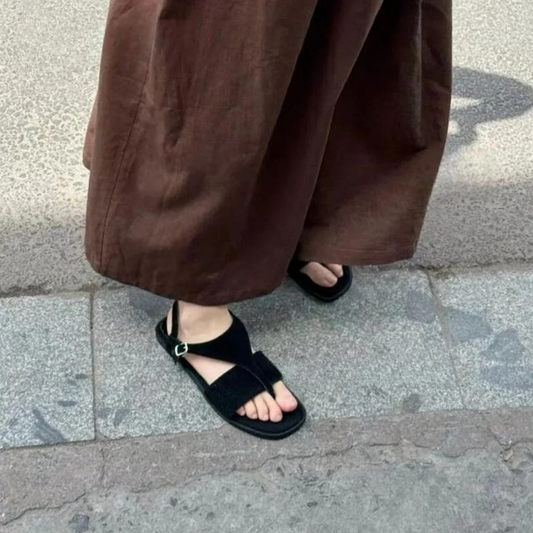 Podpůrné a módní ortopedické letní sandály