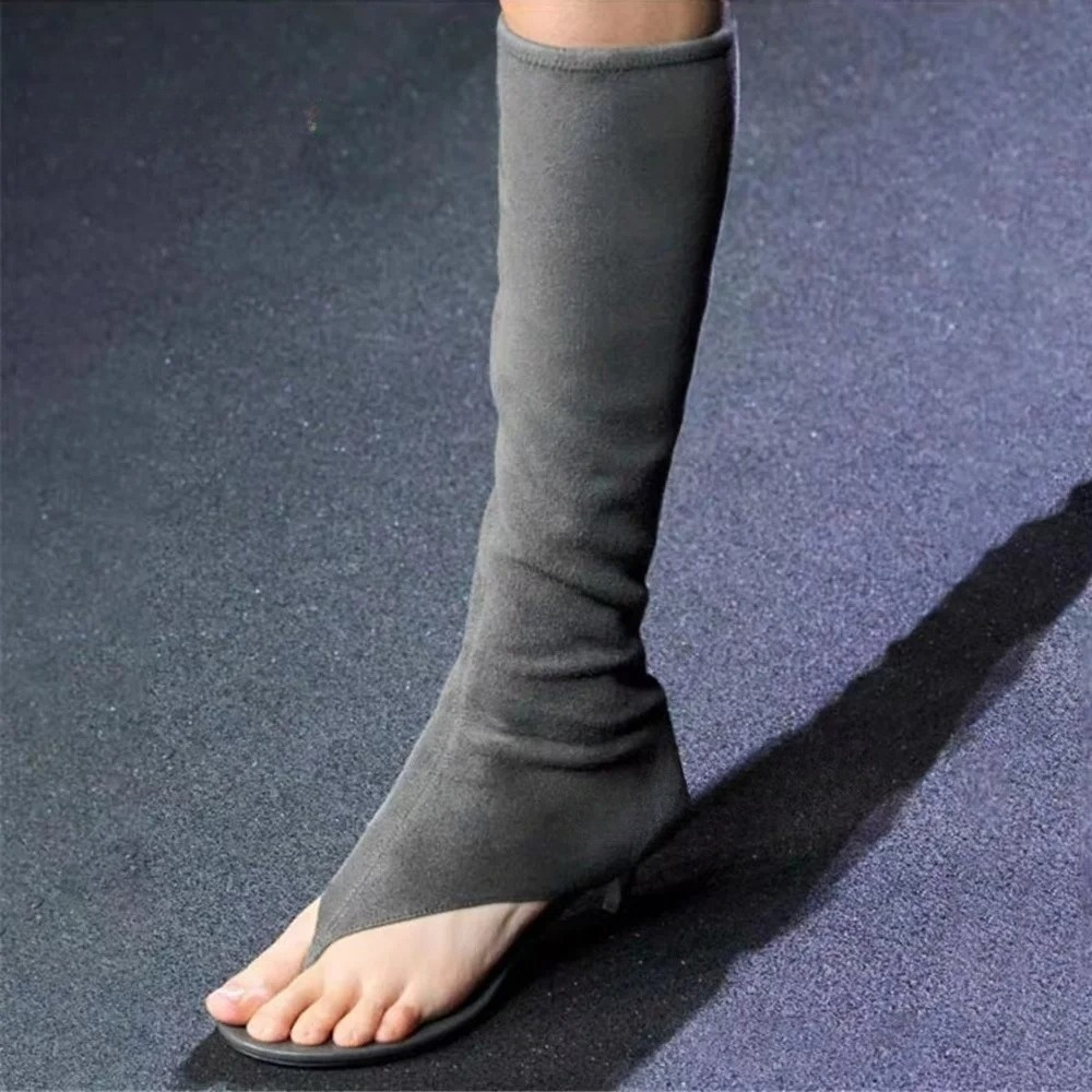 Uvolněné a podpůrné ortopedické letní sandály