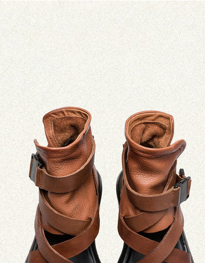 Elegantní a detailní podpůrné letní sandály