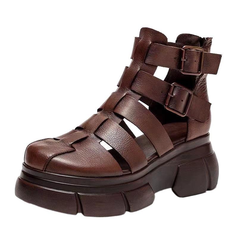 Módní a podpůrné ortopedické zimní sandály