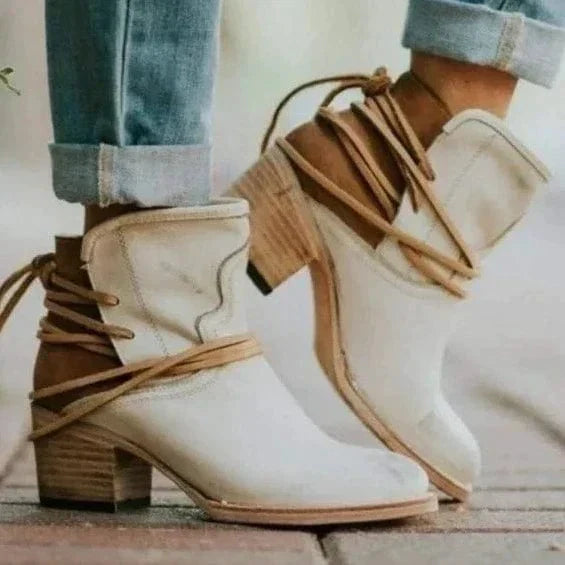 Elegantní a detailní podpůrné boty