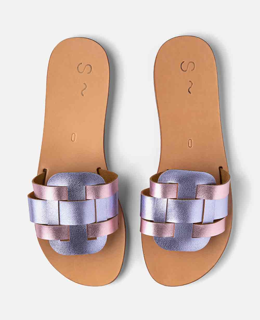 Elegantní a detailně propracovaná podpůrná letní obuv