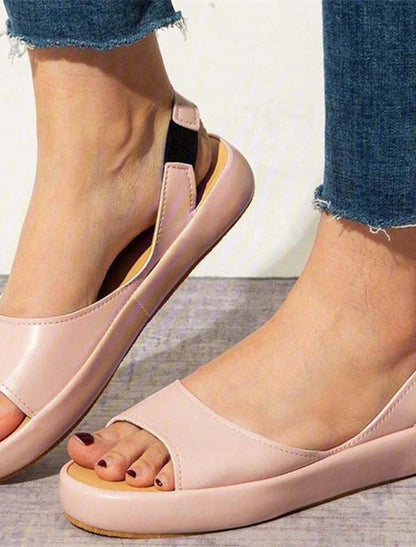 Elegantní a detailní podpůrné letní sandály