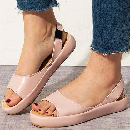 Elegantní a detailní podpůrné letní sandály