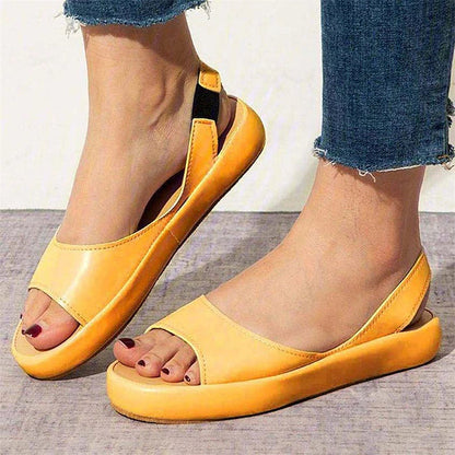 Elegantní a detailní podpůrné letní sandály