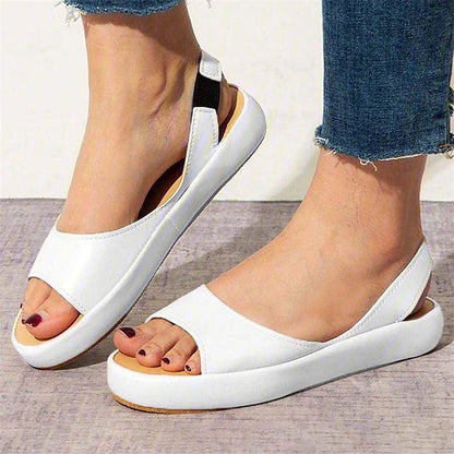 Elegantní a detailní podpůrné letní sandály