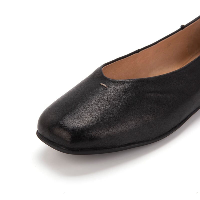Elegantní a detailní podpůrné letní mokasíny