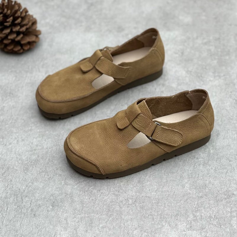Elegantní a detailní podpůrné letní boty