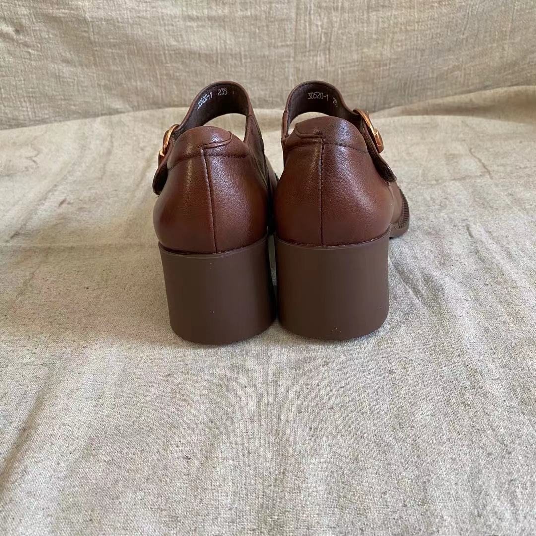 Módní a podpůrné ortopedické letní sandály
