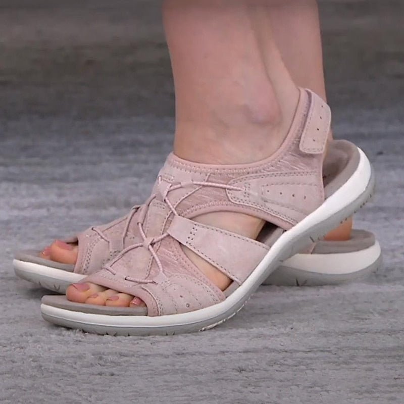 Elegantní a detailní podpůrné letní boty