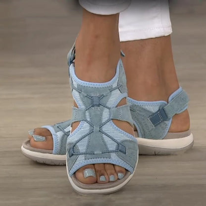 Elegantní a detailní podpůrné letní boty