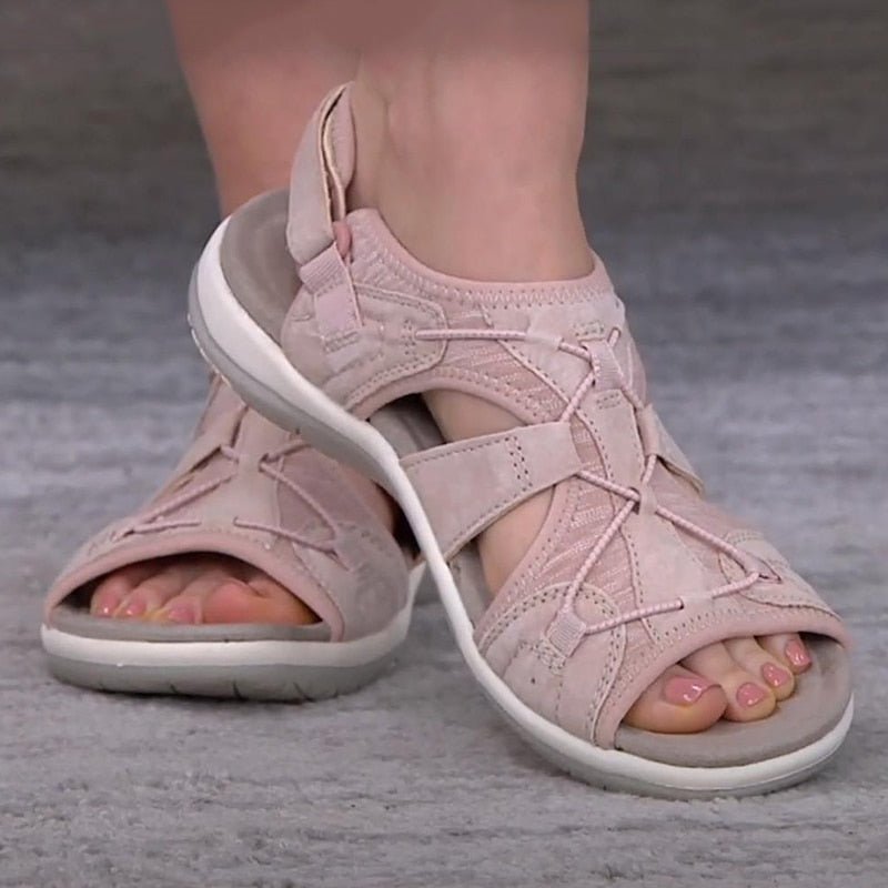 Elegantní a detailní podpůrné letní boty