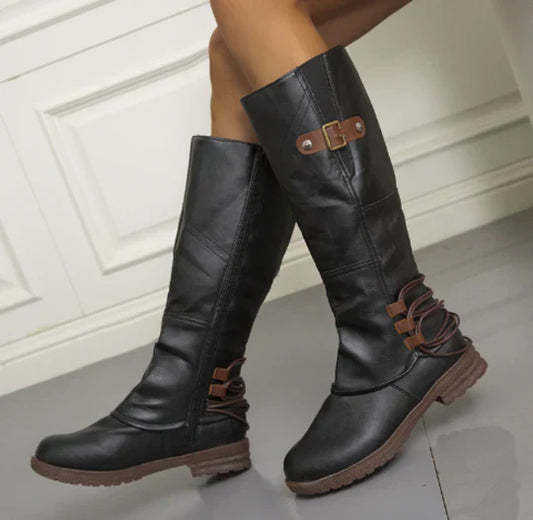 Elegantní a detailní podpůrné boty