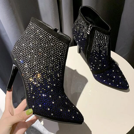 Elegantní a detailní podpůrné letní boty