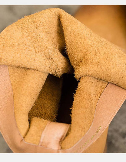 Elegantní a detailní podpůrné letní boty
