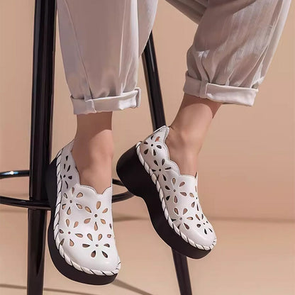 Elegantní a detailní podpůrné letní boty