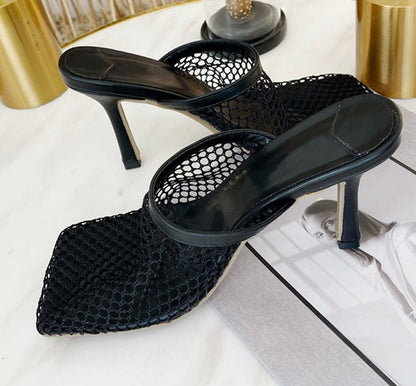 Elegantní a detailní podpůrné letní skluzavky