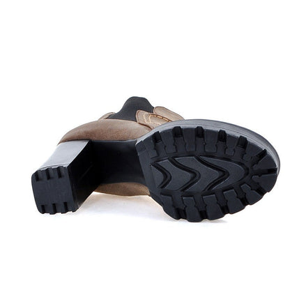 Elegantní a detailní podpůrné letní podpatky