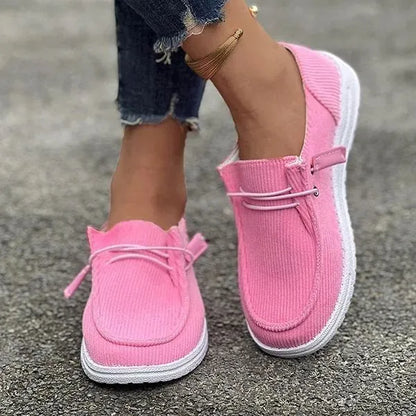 Elegantní a detailní podpůrné letní boty
