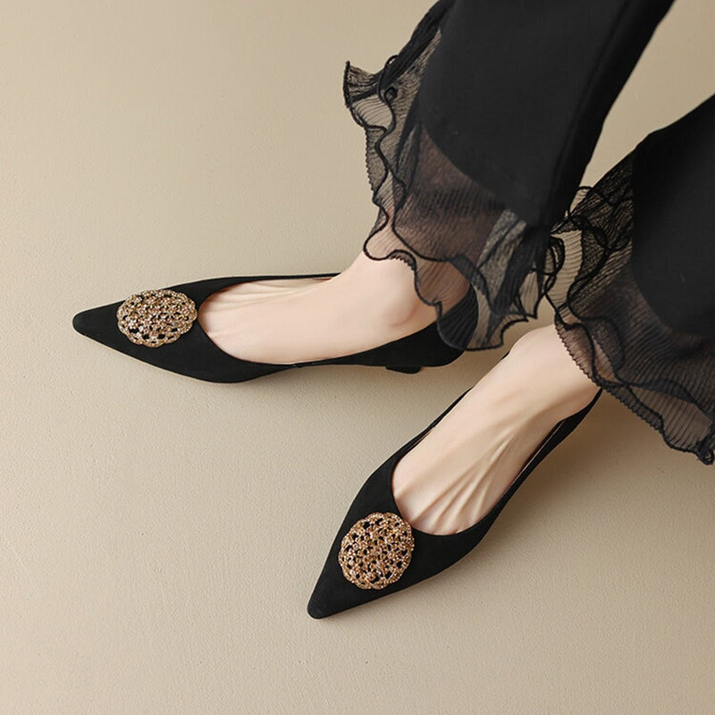 Elegantní a detailní podpůrné letní boty