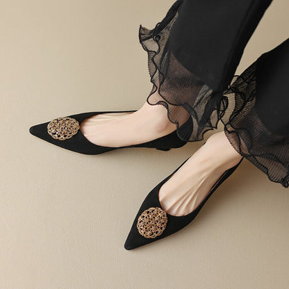 Elegantní a detailní podpůrné letní boty