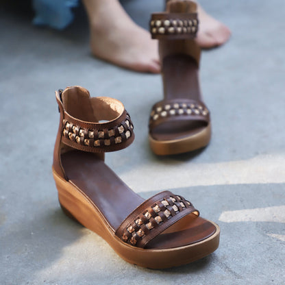 Elegantní a podpůrné ortopedické letní sandály