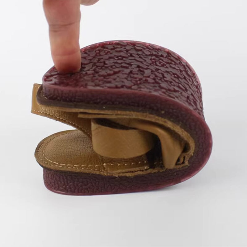Elegantní a detailní podpůrné letní sandály