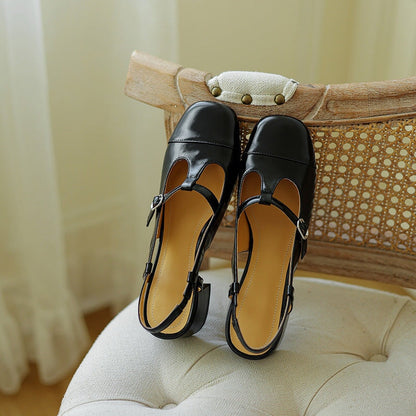 Elegantní a detailně propracovaná podpůrná letní obuv