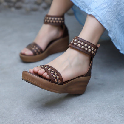 Elegantní a podpůrné ortopedické letní sandály