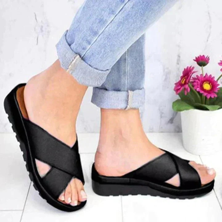 Podpůrné stylové ortopedické letní sandály