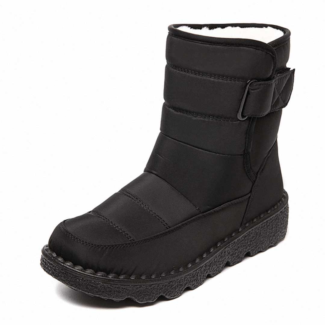 Elegantní a detailní podpůrné letní boty