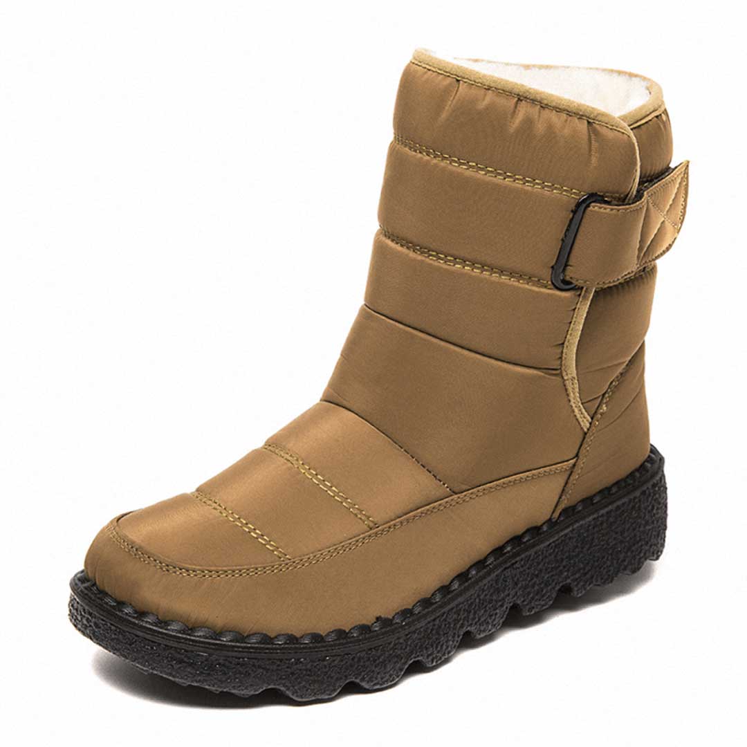 Elegantní a detailní podpůrné letní boty
