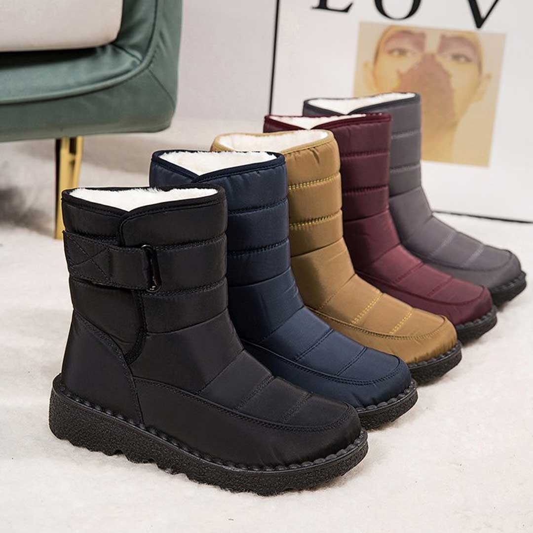 Elegantní a detailní podpůrné letní boty