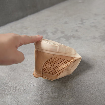 Elegantní a detailní podpůrné letní tenisky